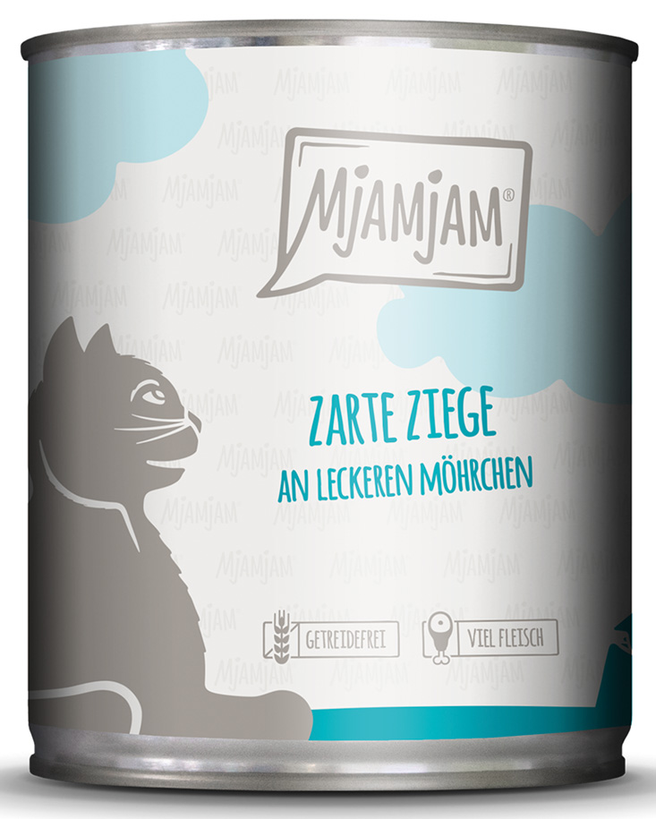 zarte Ziege an leckeren Möhrchen