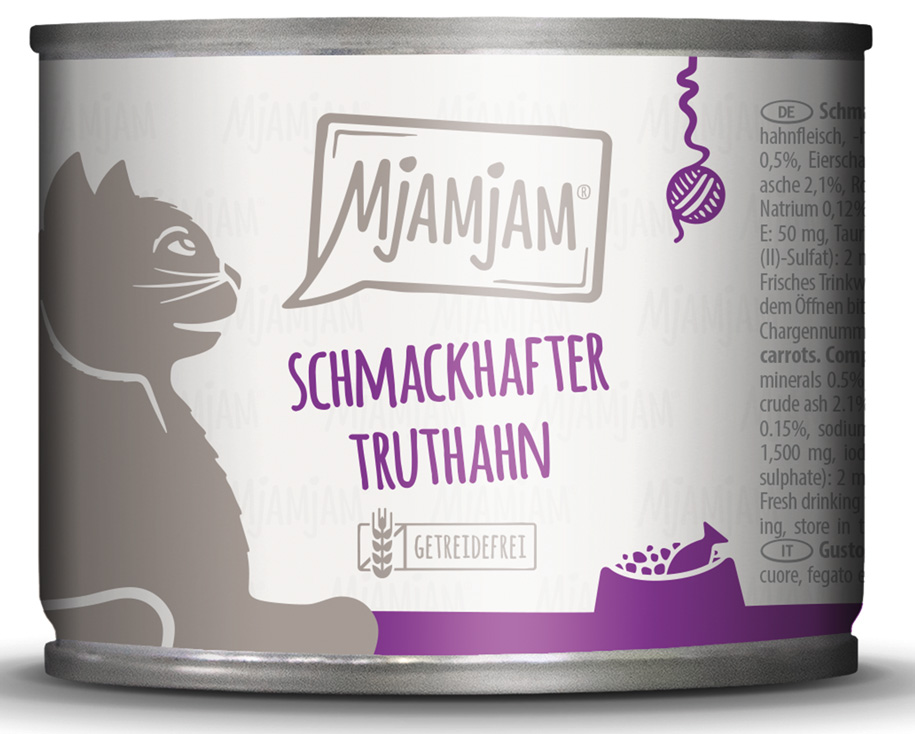 schmackhafter Truthahn an leckeren Möhrchen