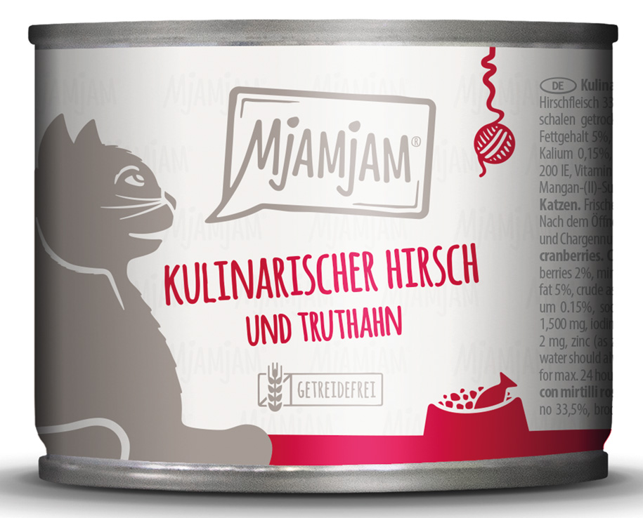 kulinarischer Hirsch und Truthahn an frischen Cranberries