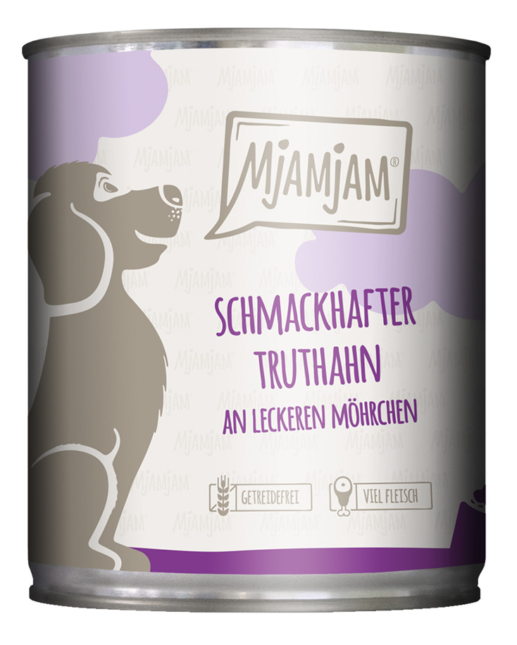 schmackhafter Truthahn an leckeren Möhrchen