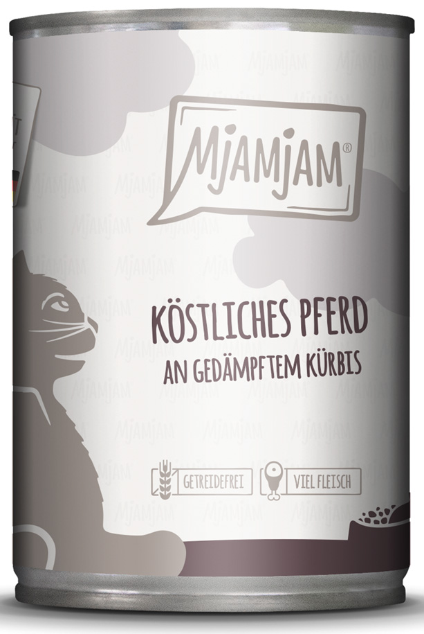 köstliches Pferd an gedämpftem Kürbis